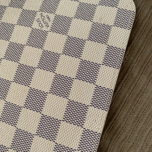 SOLD-Neverfull Mm azur pouch - Picture 2 of 5